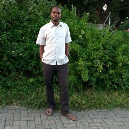 sifunatim2019's profile picture. Nothing else.