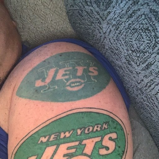 Huge Howard Stern fan! Bababooey !Jets,Mets,Michigan,Knicks n Rangers fan! GO JETS! BLEED GREEN ALL DAY ! LETS GO METS! RANGERS BLUE! 40 plus seas tix holder !