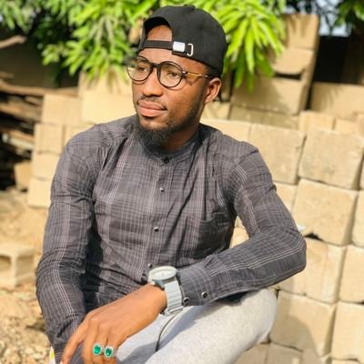 Am simple, gentle , and always give advice about life and morality