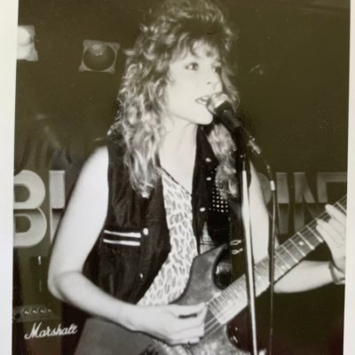 My husband thinks I’m crazy but I’m not the one who married me. Singer, guitarist, songwriter, grandmother and resister. #TrumpLiesAmericansDie