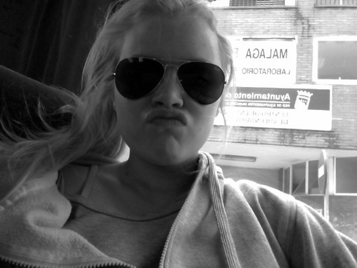 i hate waiting for people, that's why I'm always late