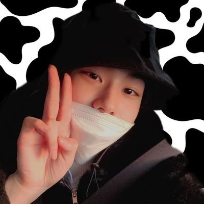 ‘06 | loves math, english, and jay ♡__♡
