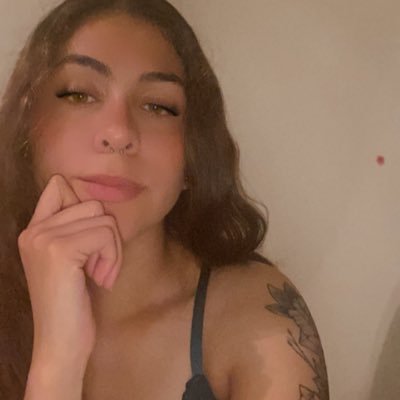 RosaryAlvarez's profile picture. 