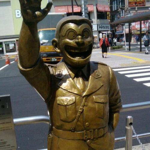 今日は。マイブームは野球、マンガ、禁煙です。ペットのインコとよく遊んでいます。