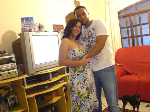 Sou divertido, espontâneo e comprometido com as minhas responsabilidades, possuo um temperamento marcante e de fácil convivência. Siga-me os bons!!!!