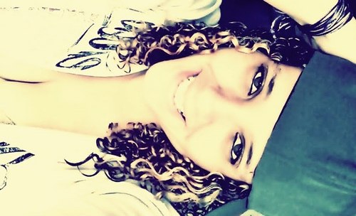 17 aninhos,cancêriana,  Apaixonada pelo #FLAMENGO, redes sociais, fandangos, violão *-* !  THEEND    80çãovemmeseguir *-*
