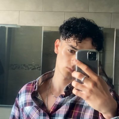 as de cœur ♥️ Profile