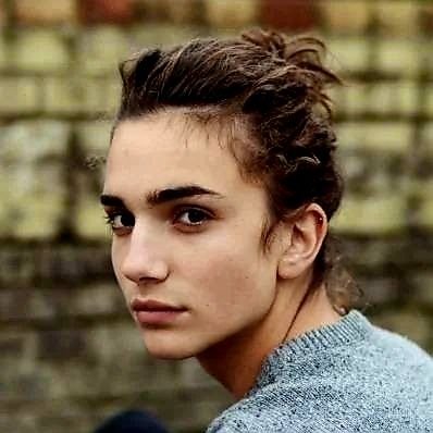Youngest son of Orion and Walburga, age 17, 6th year, Slytherin Chaser & Prefect. they/them  || oc rp account || Golden Trio era
