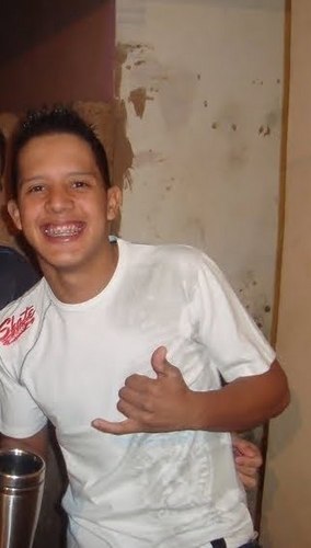 ME DIZ COM QUEM TU ANDAS QUE EU DIREI QUEM TU ÉS!!!