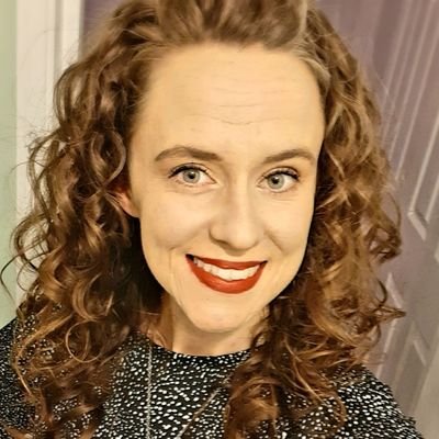 33. Teacher, traveller, Thai boxer 👩🏫✈🥊 Books, dogs & BuJo 📝🐶 Expat forever seeking balance ♎️