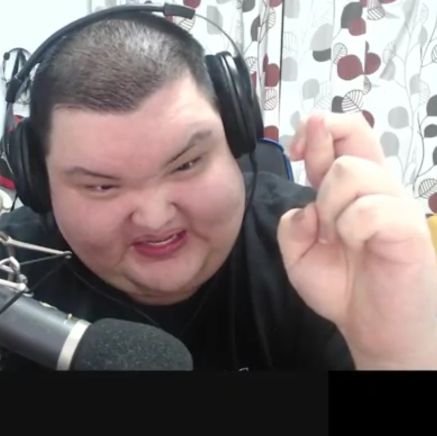 genburten2's profile picture. 