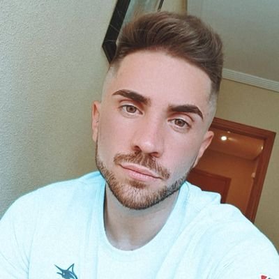 🇪🇦Jugador de FIFA / Moderador de @elegamers
Twitch affiliated: https://t.co/kn5e0i8Ybb