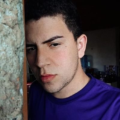 rogi_alm01's profile picture. O amor pode mudar o mundo. ❤️


•19 verões 
•English/Spanish KNN 
•46 CLJ Momento