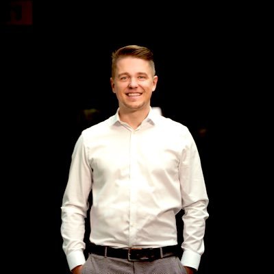 AI Consultant | Creator of SophiaAI | Co-Founder & former CEO @ Cortecs GmbH | Co-Founder & AI Engineer https://t.co/w1iKMir6Vn | AI Freelancer
