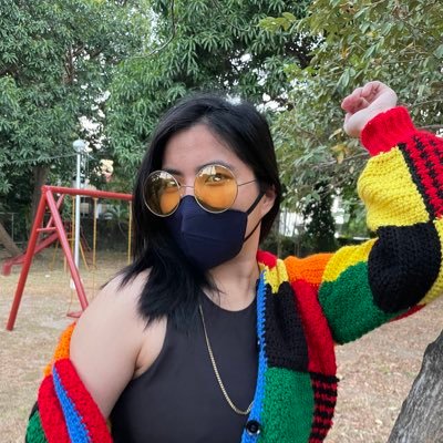 I'm struggling to learn the arts of pretending 📷: @_sabrinaysabel