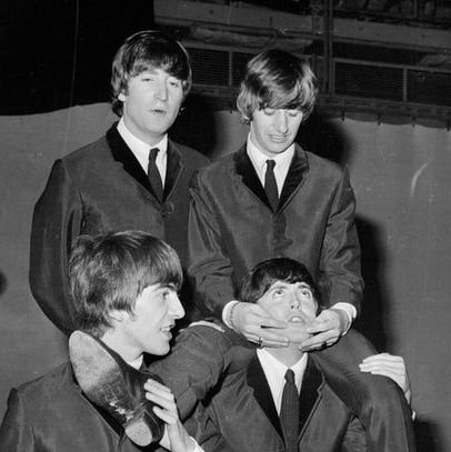 beatles struggle tweets, dm or tag for submissions • mostly paul and john bc they never stop struggling • @okgeorgerts