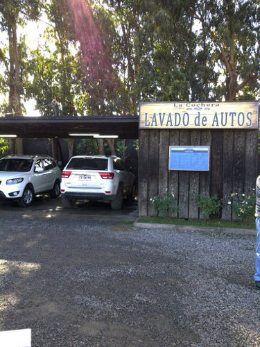 Especialidad Estética Automotriz, Lavado a Mano de Autos, pulidos de pintura, lavado de tapiz y otros servicios del rubro, el mas completo servicio en Chicureo