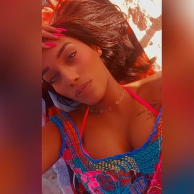 VitriaM43573280's profile picture. - aquariana 🌊
- (021) 
- direito por amor ⚖️😍
- 19y 
- flamenguista ❤️🖤