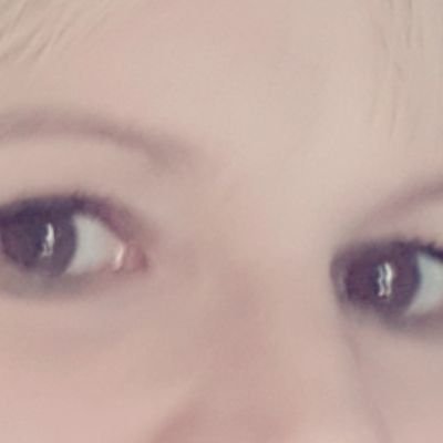 jade7910's profile picture. Lehrerin (Biologie und Chemie) an einer Gesamtschule in NRW, Mutter zweier Kinder, sportlich und ein kleiner Nerd. ;)