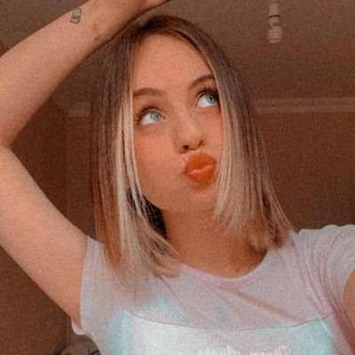 elifnaz40469403's profile picture. 