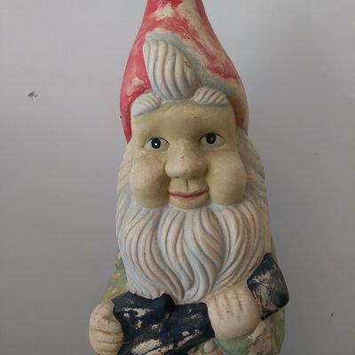 Garden Gnome enthusiast, Hey, I've got time! Reformed Republican, I haven't had a drink from that well of poison for 30 years.