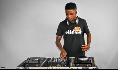 JayNtuli1's profile picture. deep house disk jockey