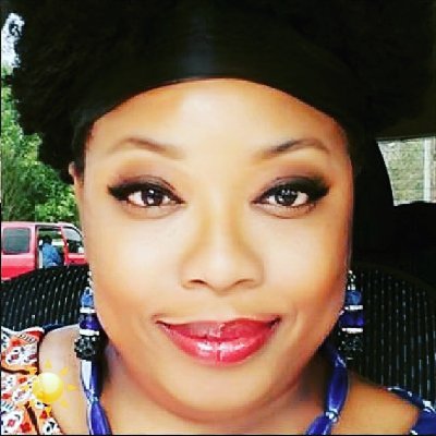 yvonnebess's profile picture. Singer/Musician and Clean Comedian