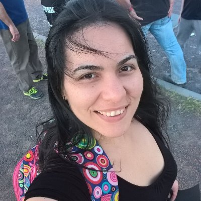 Amo la Inmensidad del mar...
Me apasiona la musica...
Disfruto de una buena comida...
Odio que me mientan y me encanta viajar.