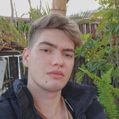 luisda021298's profile picture. Tecnología y Fútbol. Mis dos pasiones. 
Memento mori 🐺