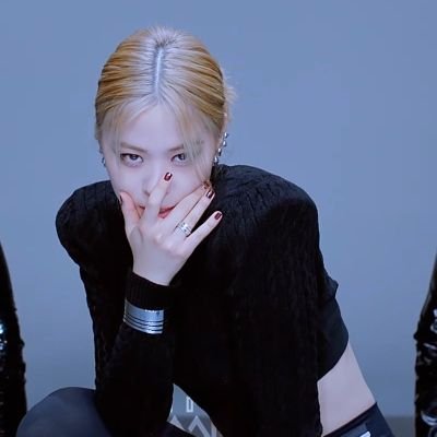 Dedicated account for one and only prettiest woman in this world #RYUJIN from #ITZY