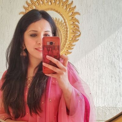 madddway's profile picture. Fierce Dreamer. Nostalgic. Travel freak.