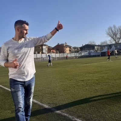 entrenador nivell 2. Entrenador VicRiuprimer #2cat4, Ex entrenador del C.F Torello #1aCat, pare dels meus fills i del #RCDE!!