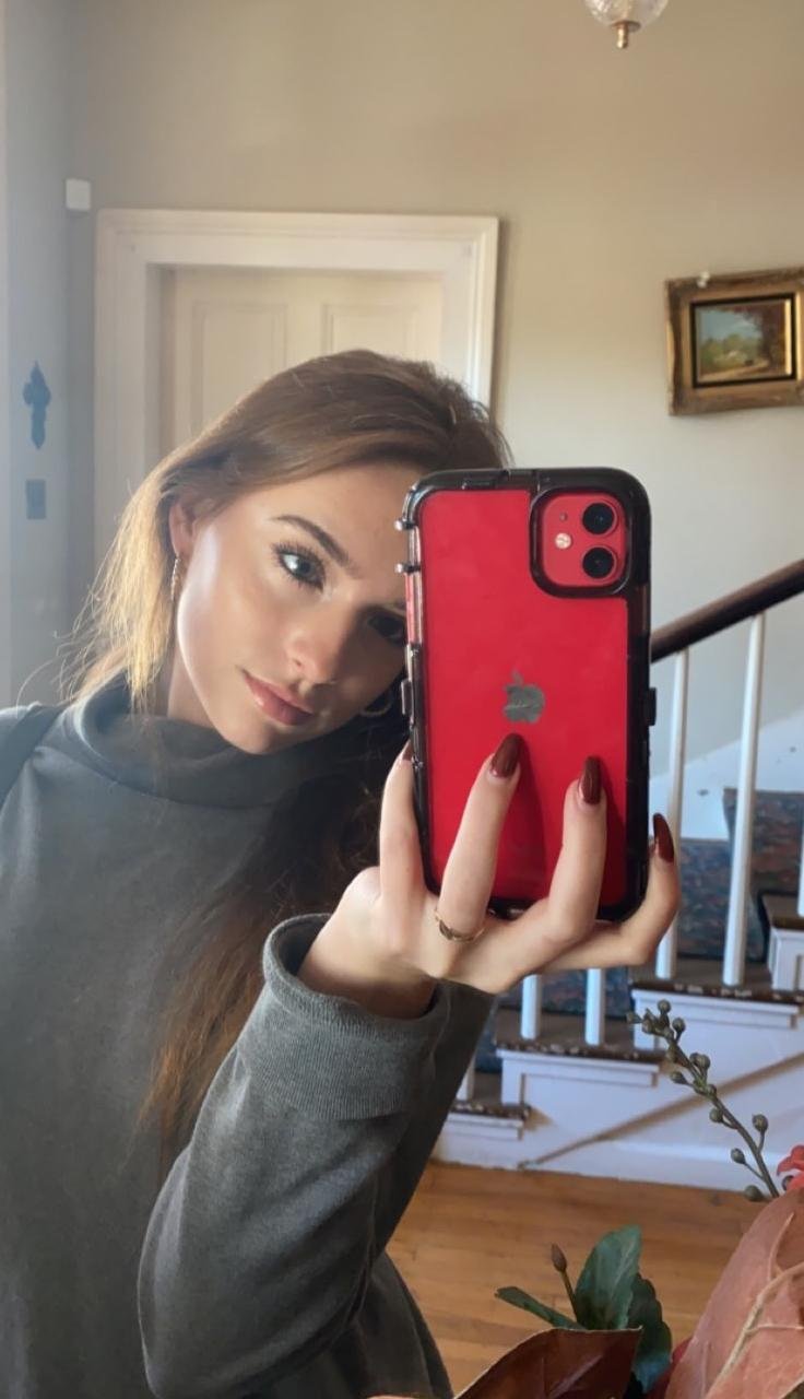 Amelia36601's profile picture. 