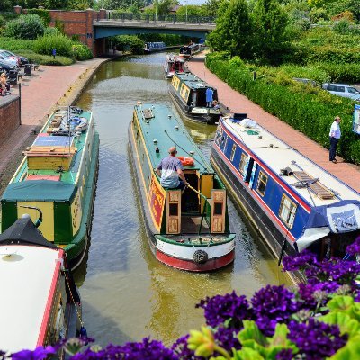 A bumper crop of Banbury and Neighbours local info, human adventures, & their unique endeavours - all jostling for your readership attention