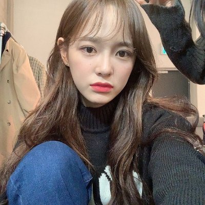 𝐑𝐏 ╱ 96 — Those little imperfections made her different, the blemishes added to her beauty. A goddess that came from the blooms of petals called Kim Sejeong。