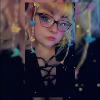 #BLM🤎 Witch🦇🔮✨ Metal head 🤘🏻 AuDHD🐸Cosplayer🧵Gamer🕹plants🪴UK Mei❄️ Pansexual af🌈 putting down the roses picking up the sword🥀🗡️Civil Rights Activist