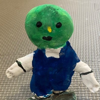 「しまづ りょうじゃく」と読みます。又の名をシマツー a.k.a ミュウツーの逆襲といいます。サンサンタウン@sunsuntown_G (活動休止中)のボーカル。今はソロでライブをしたり絵を描いたりしています。 宜しくお願いします 。