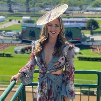Racing Analyst & Production Manager @HSIndyRacing 🏇🏼Spokesperson for Family Leisure, animal lover & proud mama👩‍👧‍👦 *opinions are my own*