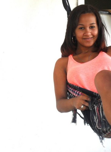 Vou vivendo e tentαndo ser feliiz porque isso que mim importα ' .