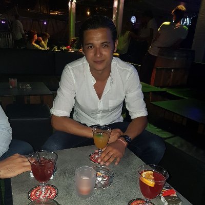 HuynhSacha's profile picture. Le fossé séparant théorie et pratique est moins large en théorie qu’il ne l’est en pratique.
Étudiant chez O'Clock !