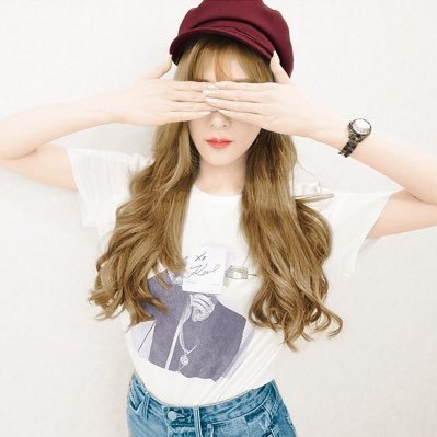 happyjob321's profile picture. Part time designer