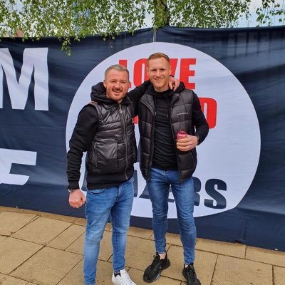 tomolees's profile picture. 