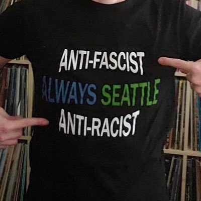 RudEspinoza's profile picture. CHIVAS ❤️💙 SEATTLE SOUNDERS 💚💙