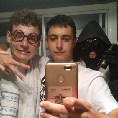 lexSnch80370743's profile picture. soy el de la derecha