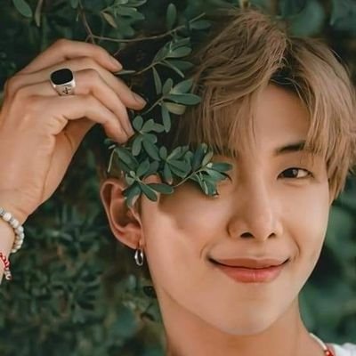 Syazwaniabao3's profile picture. bighit artist Stan💜💜💜
love yourself 💜
speak yourself 💜
BE yourself💜