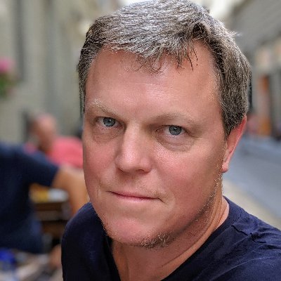 B2B Sales Leader and Coach | Transformational Leader and Teambuilder l Crypto Trader