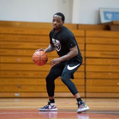 Combo 🏀🏀💯Guard ...CT 🛩 M🌲INE #MyMY🌎🌎 I'm not here to make friends 🙏🏽For I am sure of this very thing, that the one who began a good work will Succeed