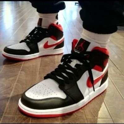 leon_lok's profile picture. Crypto Hodlr 
Trying to learn new things every day