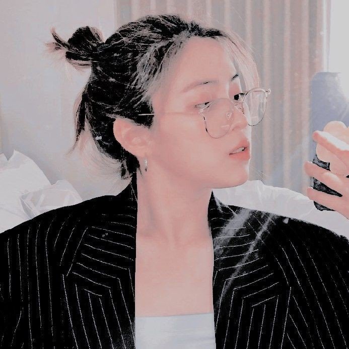 ⌕ 𝗦𝗵𝗶𝗻 𝗥𝘆𝘂𝗷𝗶𝗻— ur classy girlcrush from #⃝𝐈𝐓𝐙𝐘