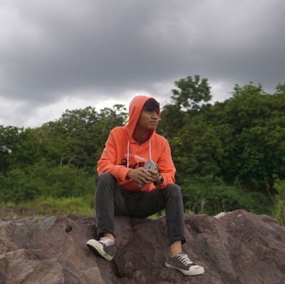 amirulangahhh's profile picture. “Kadang kite perlu korbankan diri sendiri demi kebahagian orang lain”